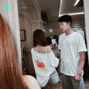 Áo phông trắng boxy